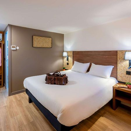 Greet Hotel Шательро Экстерьер фото