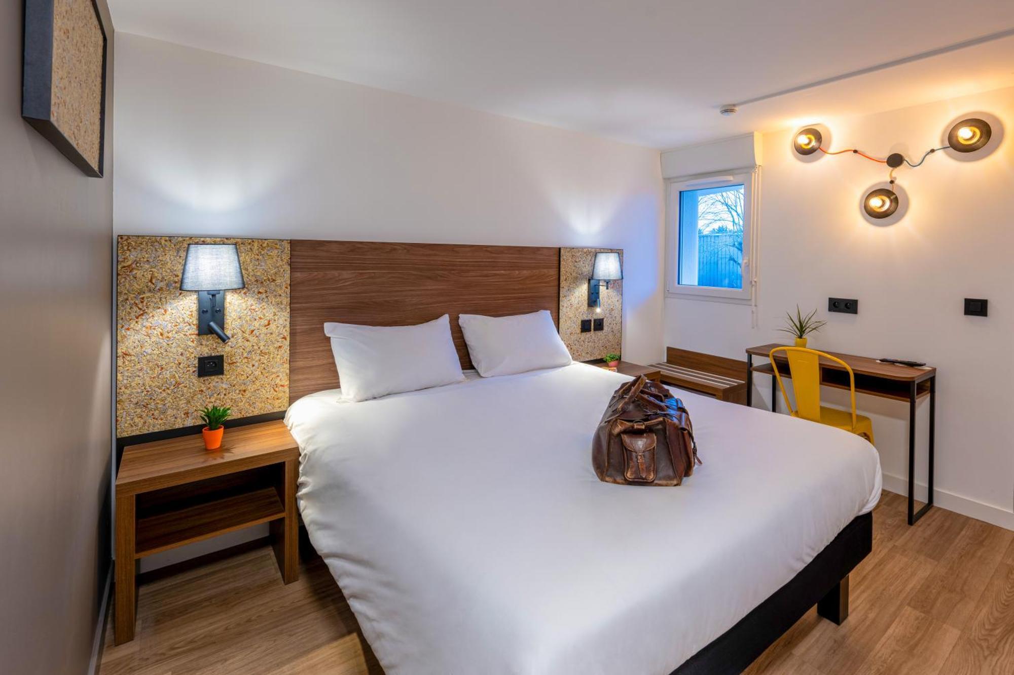 Greet Hotel Шательро Экстерьер фото