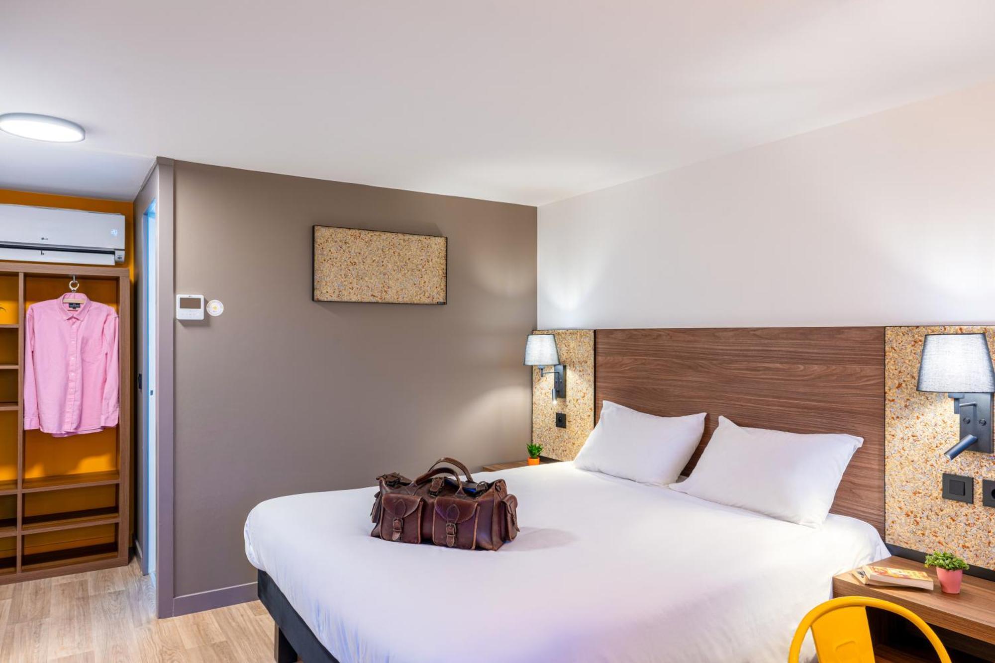 Greet Hotel Шательро Экстерьер фото