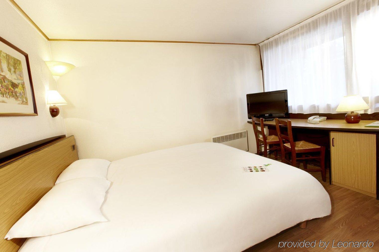 Greet Hotel Шательро Экстерьер фото