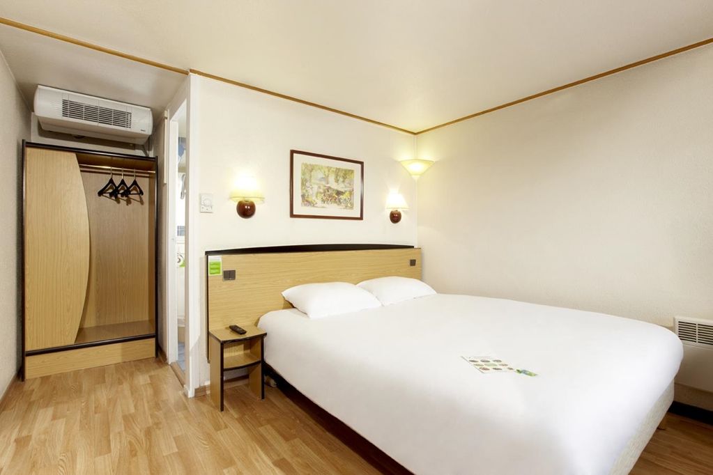 Greet Hotel Шательро Экстерьер фото